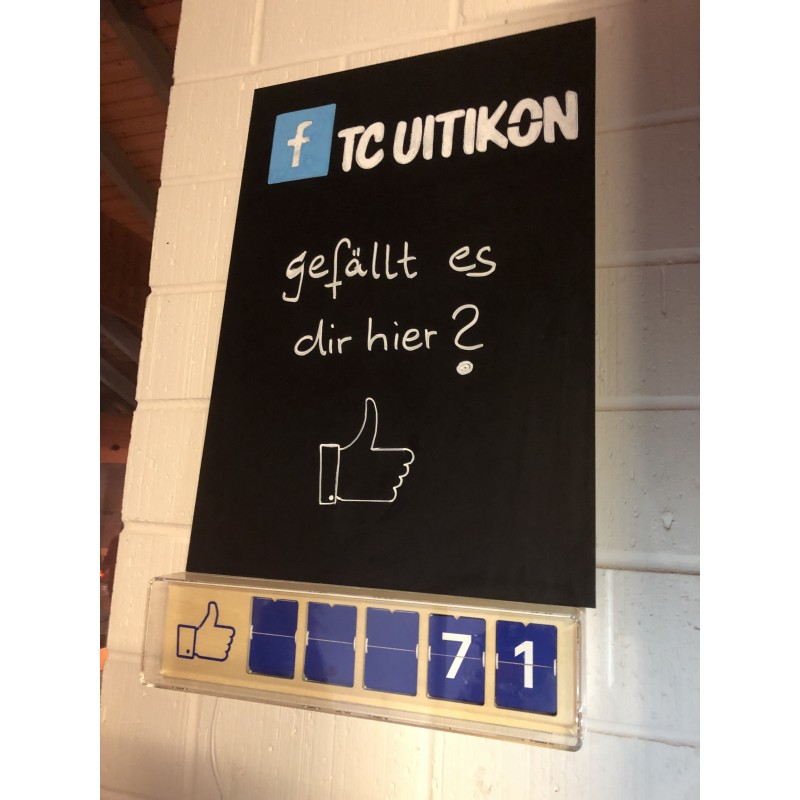 Social Media Counter und passender Kreidetafel